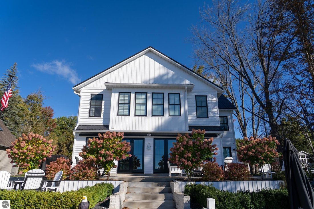 Haus in Weidman, Michigan, Vereinigte Staaten 3 - 19126861