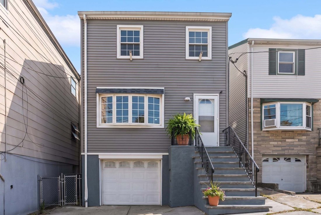 Casa a North Bergen, New Jersey, Stati Uniti 2 - 19120689