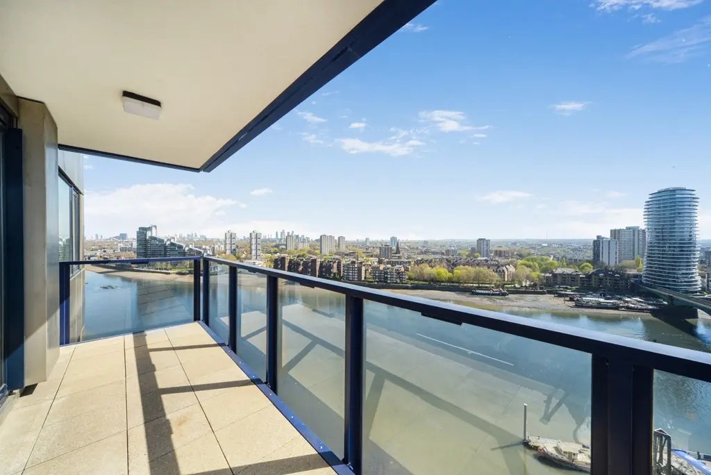 Apartment in Chelsea Harbour, England 1 - 19125501