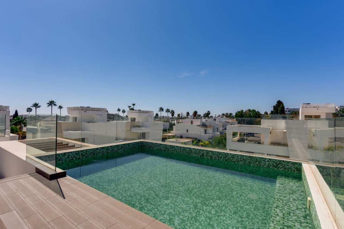 Villa in San Pedro de Alcantara, Andalusia, Spain 5 - 19133944