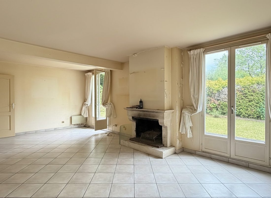 House in Montlignon, Ile-de-France, France 4 - 19133429