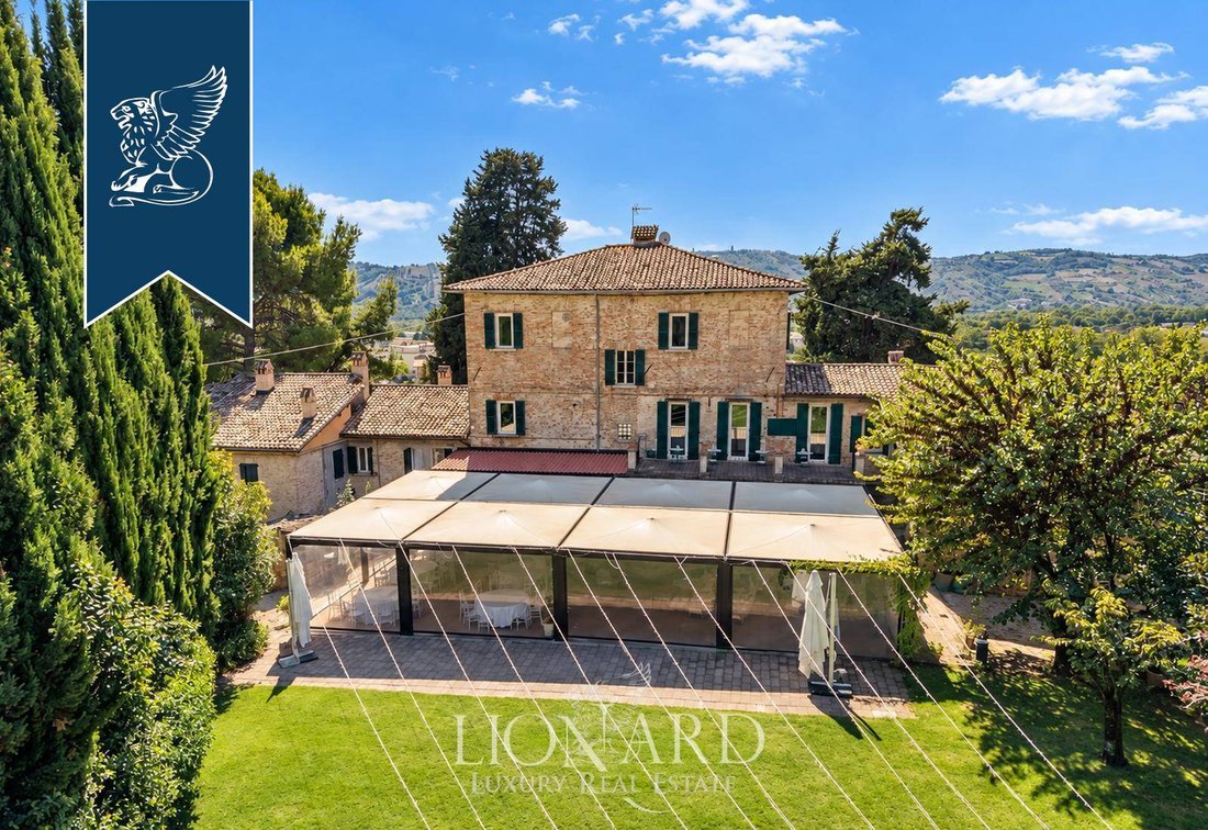 Villa en Monsampolo del Tronto, Marcas, Italia 2 - 19126578