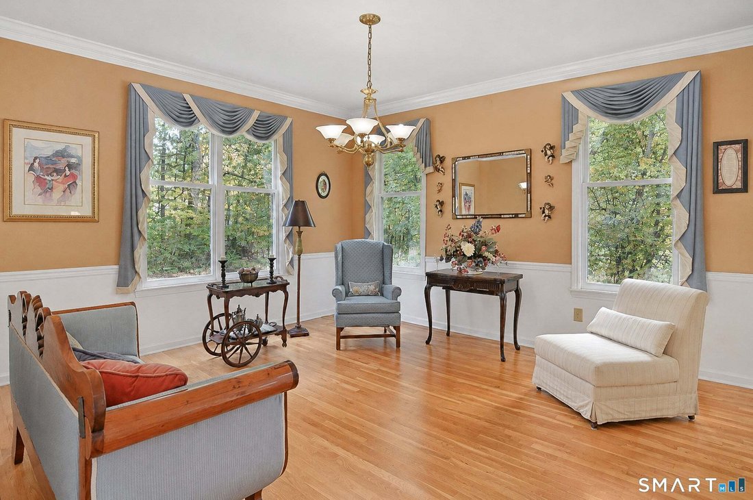 House in Danbury, Connecticut, United States 4 - 19124085