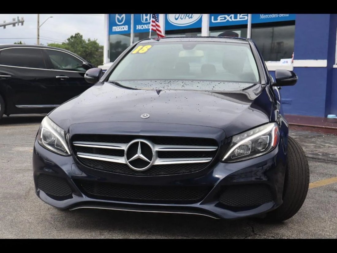 Sedan in Orlando, FL, United States 2 - 19081557