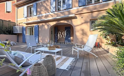 Villa en Nartelle-Noyer-Bellevue-bd de los Sardinaux, Sainte-Maxime, Francia 1