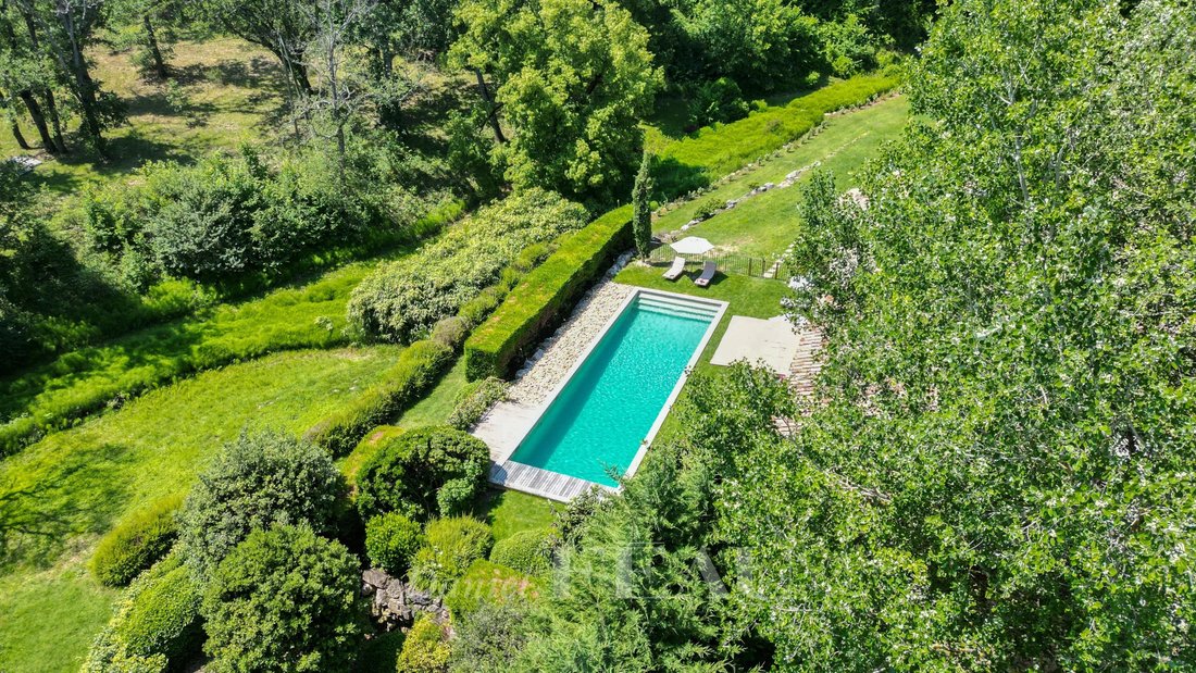 Casa di campagna a Goult, Provenza-Alpi-Costa Azzurra, Francia 2 - 16871600