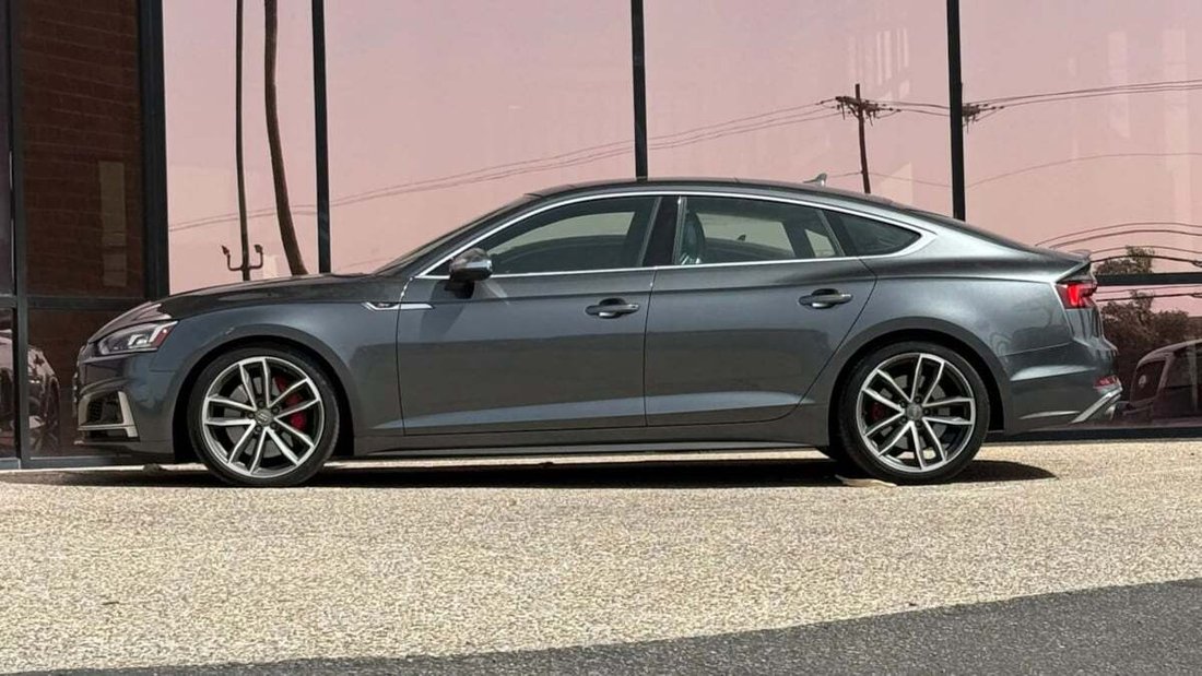 Sedan in Tucson, AZ, United States 5 - 19133808