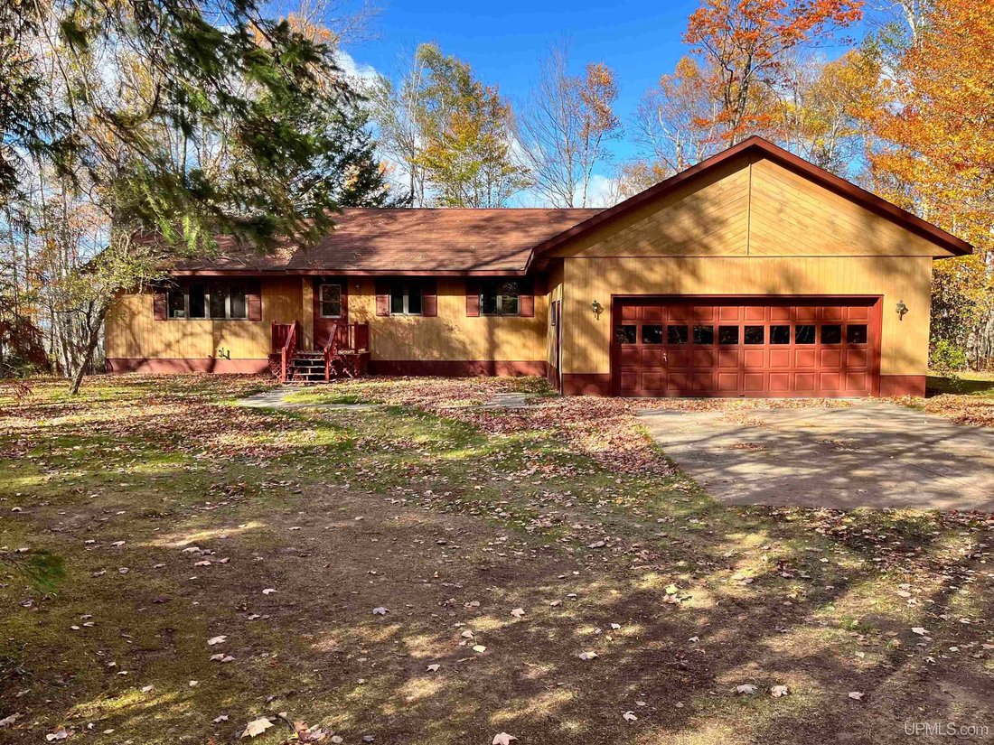 House in Ontonagon, Michigan, United States 1 - 19132170