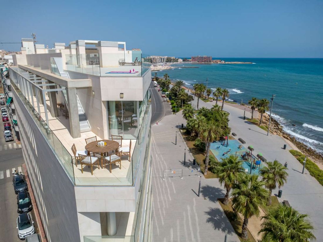 Apartment in Torrevieja, Valencian Community, Spain 1 - 19132555