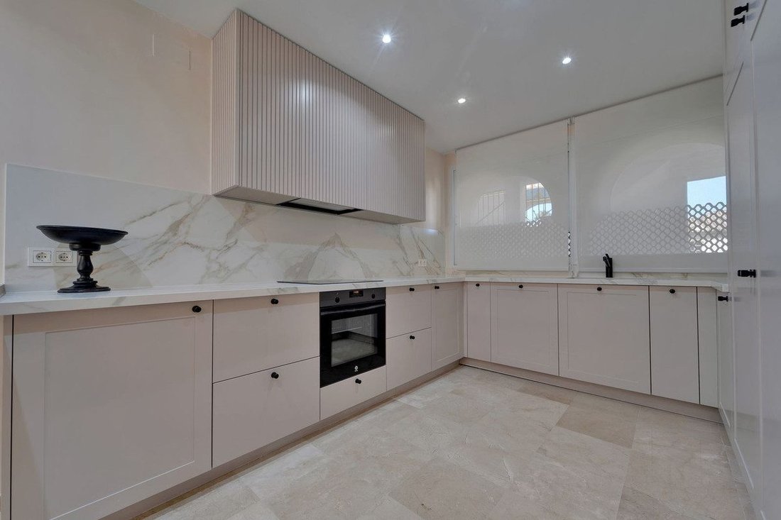 Apartment in Atalaya-Isdabe, Estepona, Andalusia 5 - 19132378