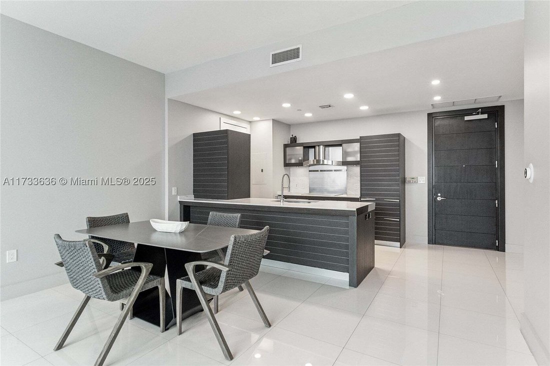 Condominio en Miami, Florida, Estados Unidos 3 - 17203016