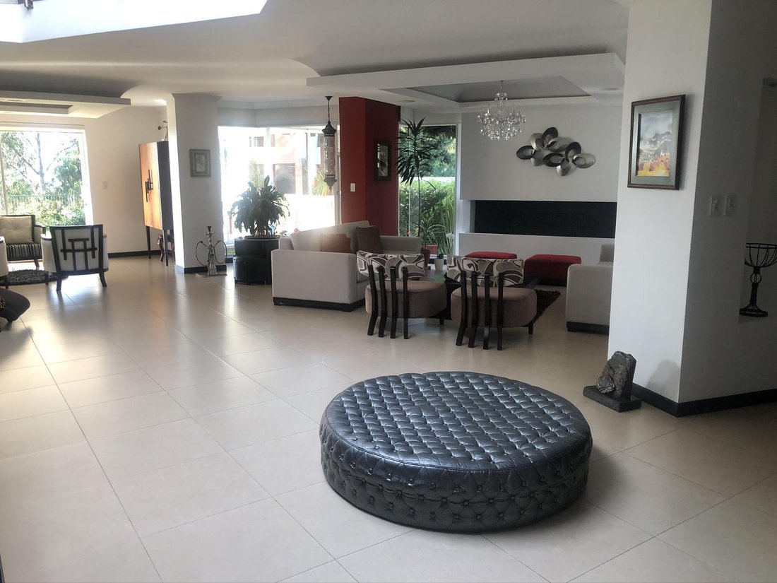 Casa en Quito, Pichincha, Ecuador 4 - 19132439