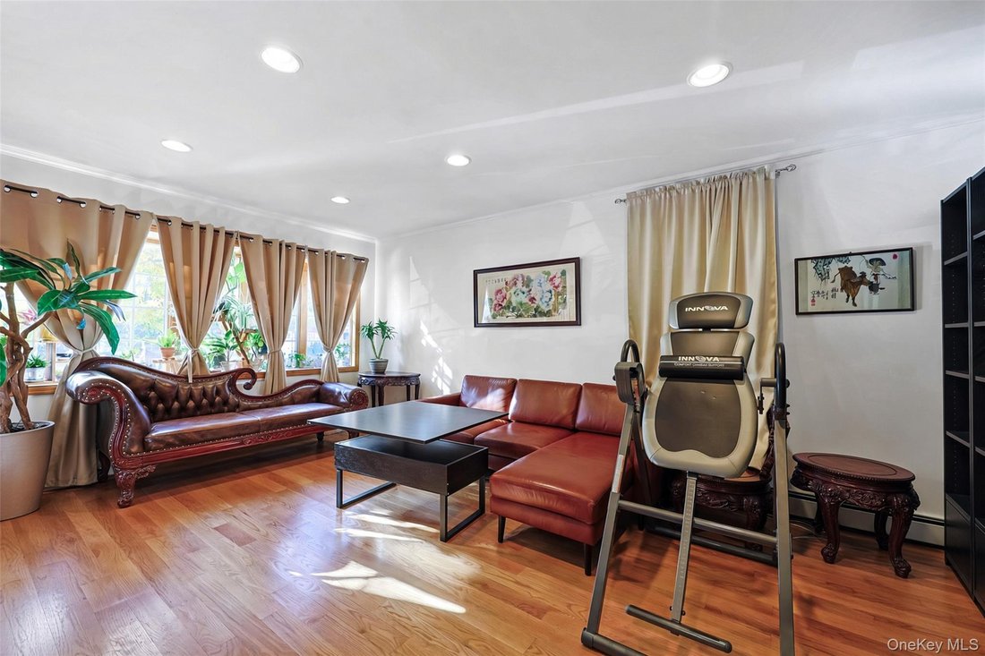 House in New York, New York, United States 4 - 19132013