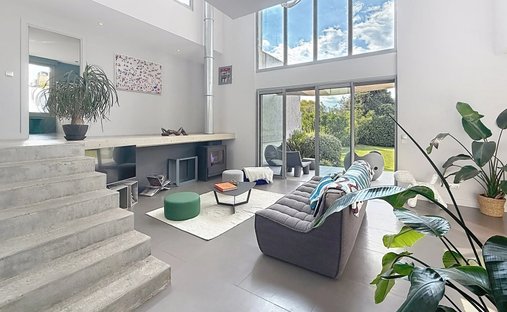 Villa in Carros, Provence-Alpes-Côte d'Azur, Frankreich 1
