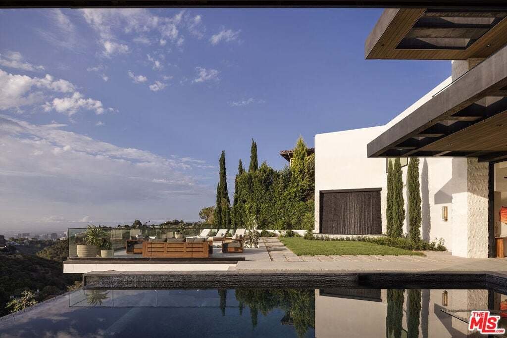 House in Los Angeles, California, United States 4 - 19128764