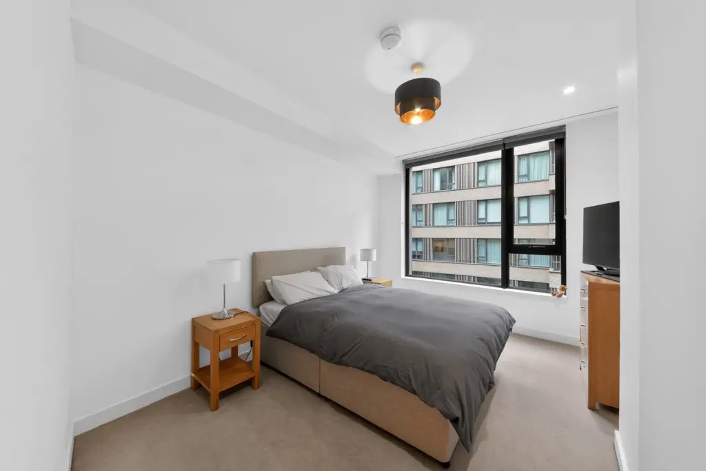 Apartment in White City, Hammersmith and Fulham, England 5 - 19124848