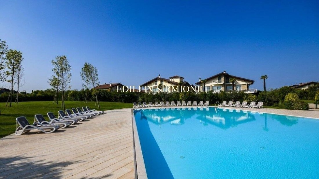 Wohnung in Colombare, Sirmione, Lombardei 3 - 17396272