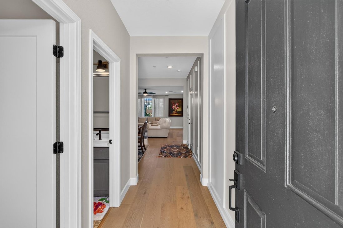 House in Elk Grove, California, United States 5 - 19123478