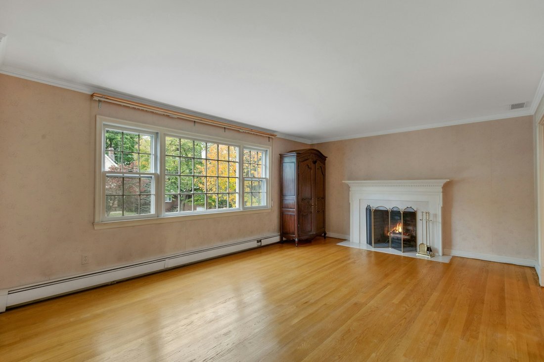 House in Leonia, New Jersey, United States 4 - 19123160