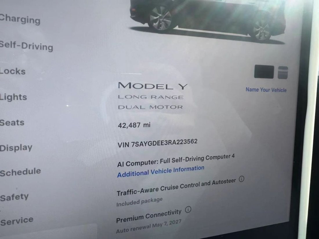 Suv in Costa Mesa, CA, United States 5 - 19129718