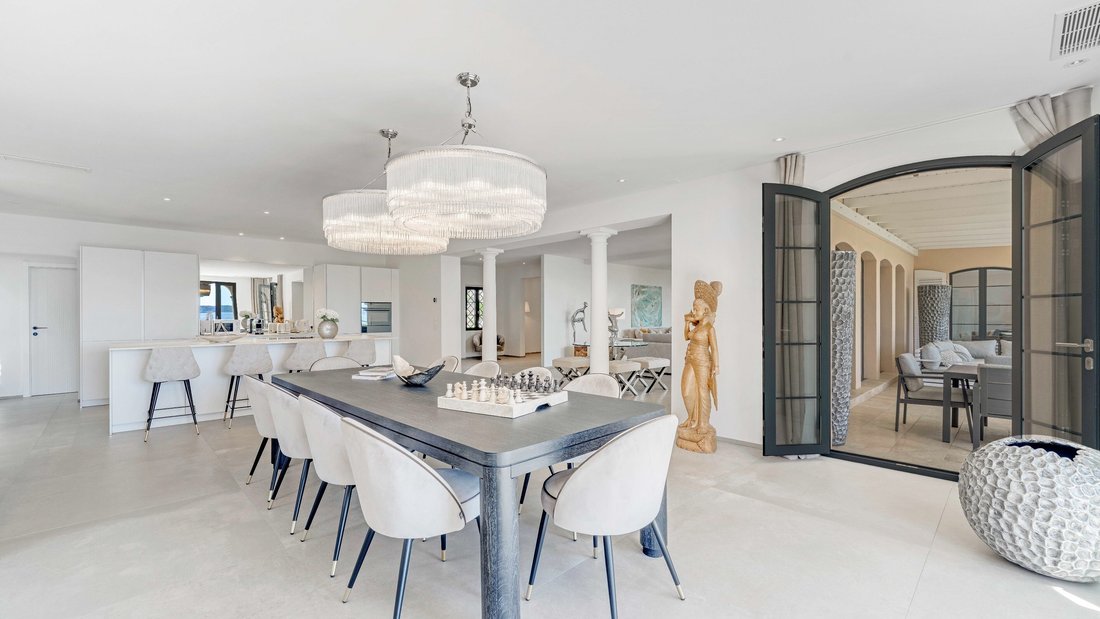 House in Grimaud, Provence-Alpes-Côte d'Azur, France 4 - 17672126