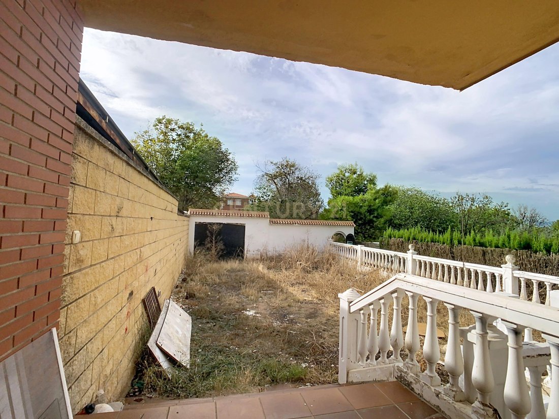 Villa in Alhaurin de la Torre, Andalusia, Spain 2 - 19132476