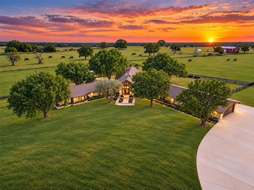 House in Cleburne, Texas, United States 4 - 19127520