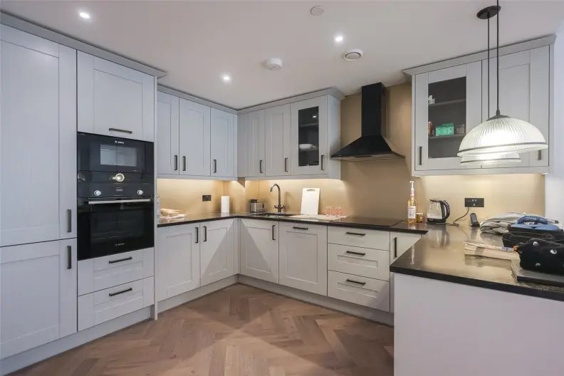 Apartment in Tower Hamlets, England 3 - 19125650