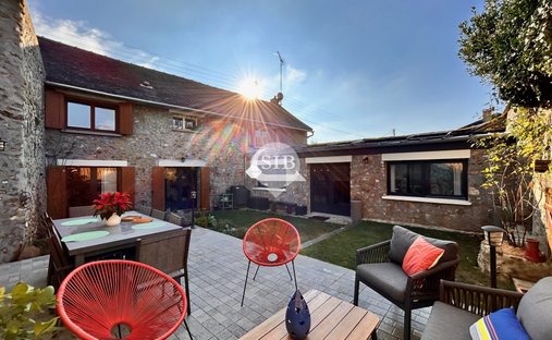 Haus in Leuville-sur-Orge, Île-de-France, Frankreich 1