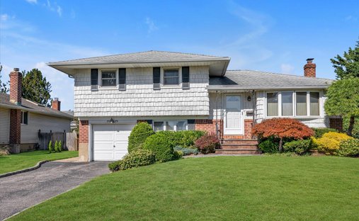 House in Plainview, New York, United States 1