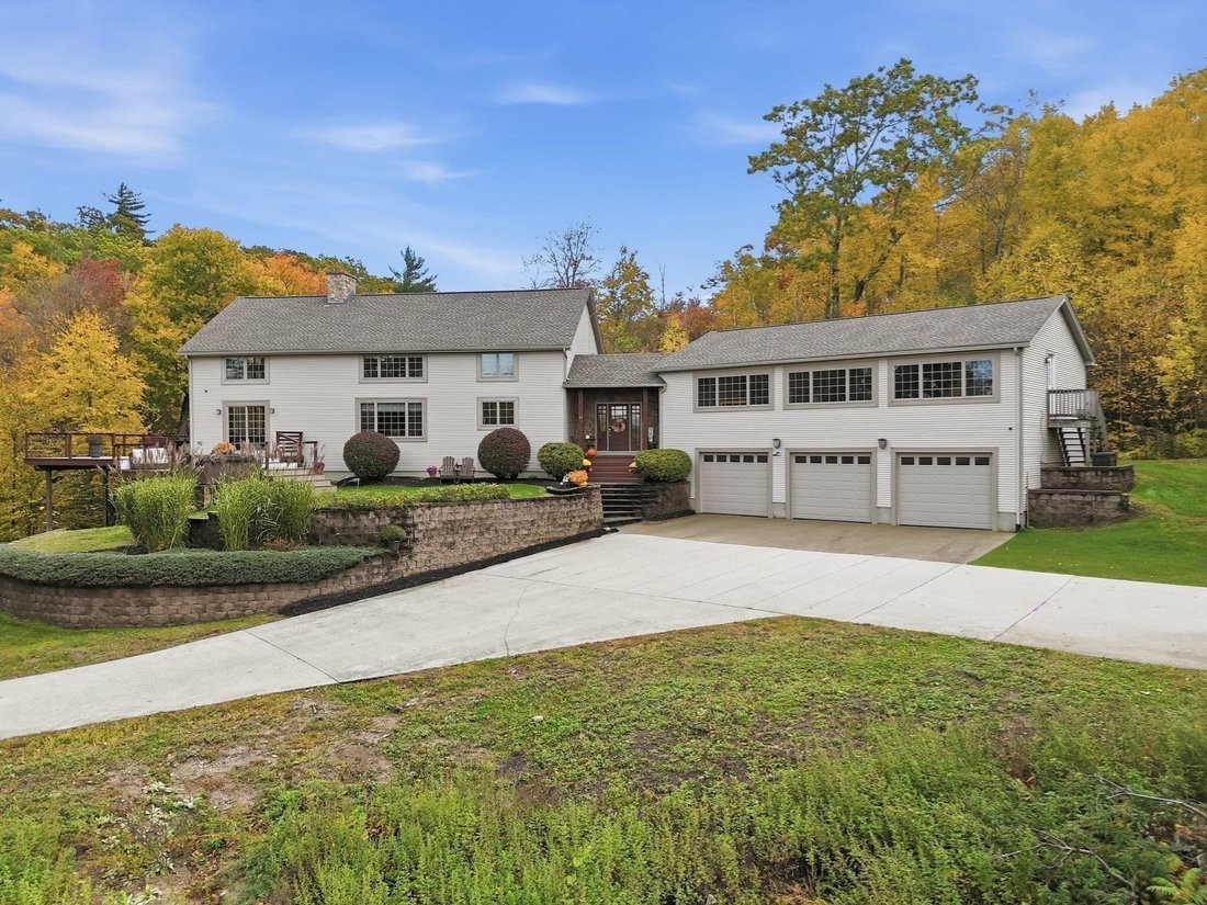 House in Westfield, Massachusetts, United States 3 - 18802778