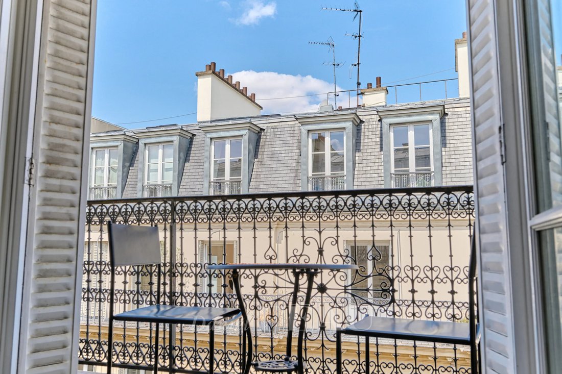 Apartment in Saint Philippe du Roule, Paris 8e Arrondissement, Paris 2 - 14764278