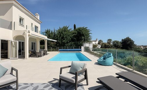 Villa in Loule (Sao Clemente), Algarve, Portugal 1