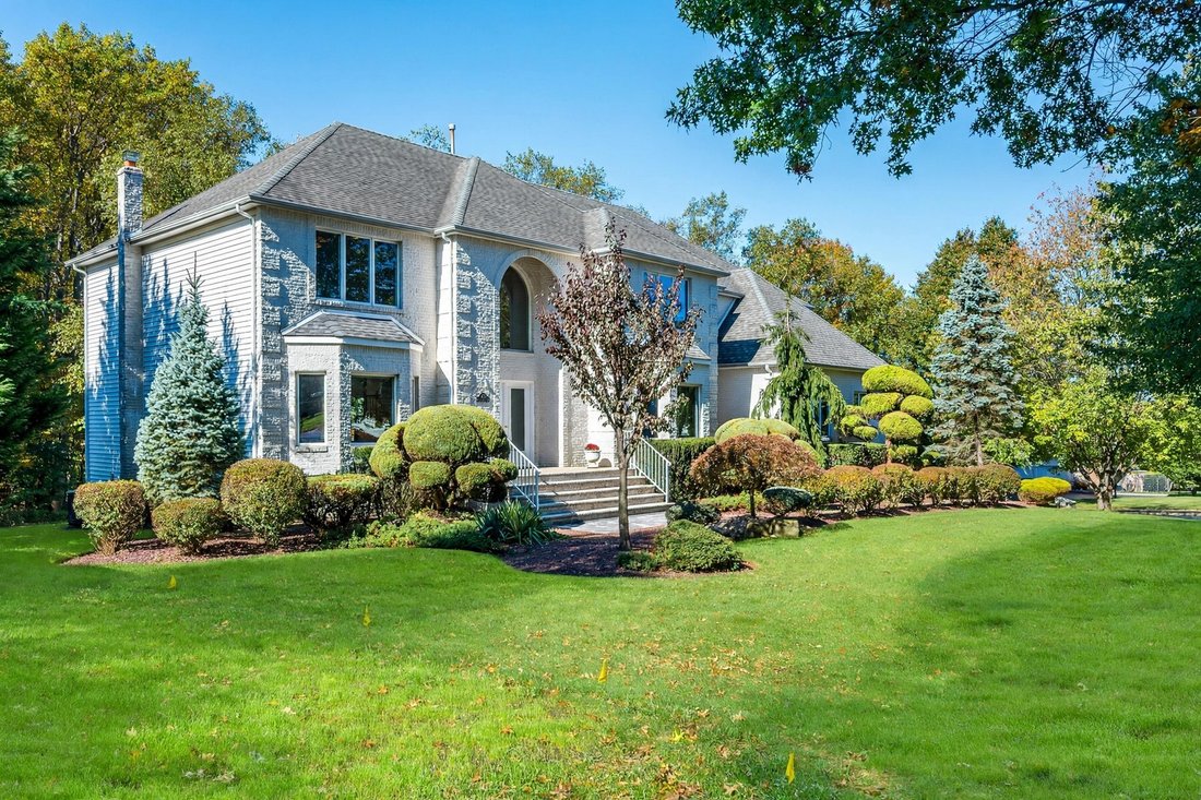 House in Marlboro Township, New Jersey, United States 2 - 19123758