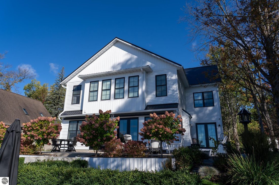 Haus in Weidman, Michigan, Vereinigte Staaten 1 - 19126861