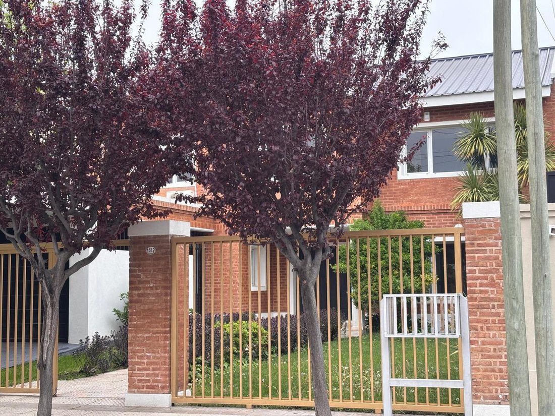 House in Neuquen, Neuquen, Argentina 5 - 19123888