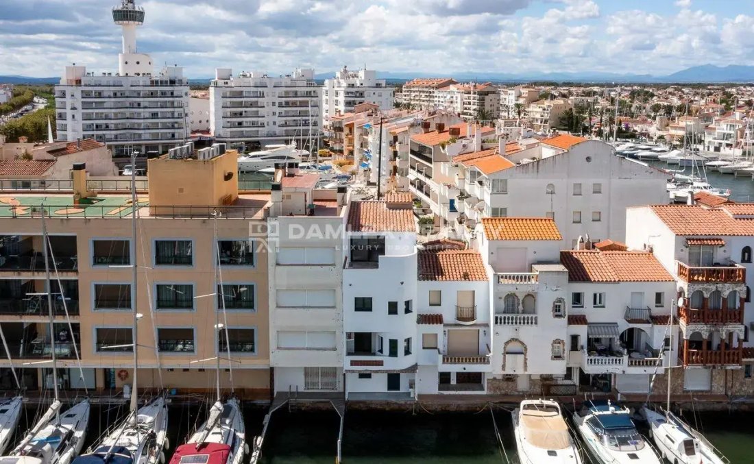 Maison à Empuriabrava, Catalogne, Espagne 5 - 16840493