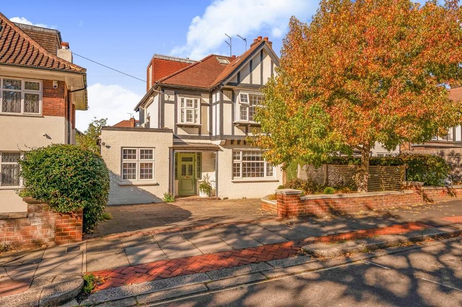 Haus in London Borough of Barnet, England 1 - 19124277