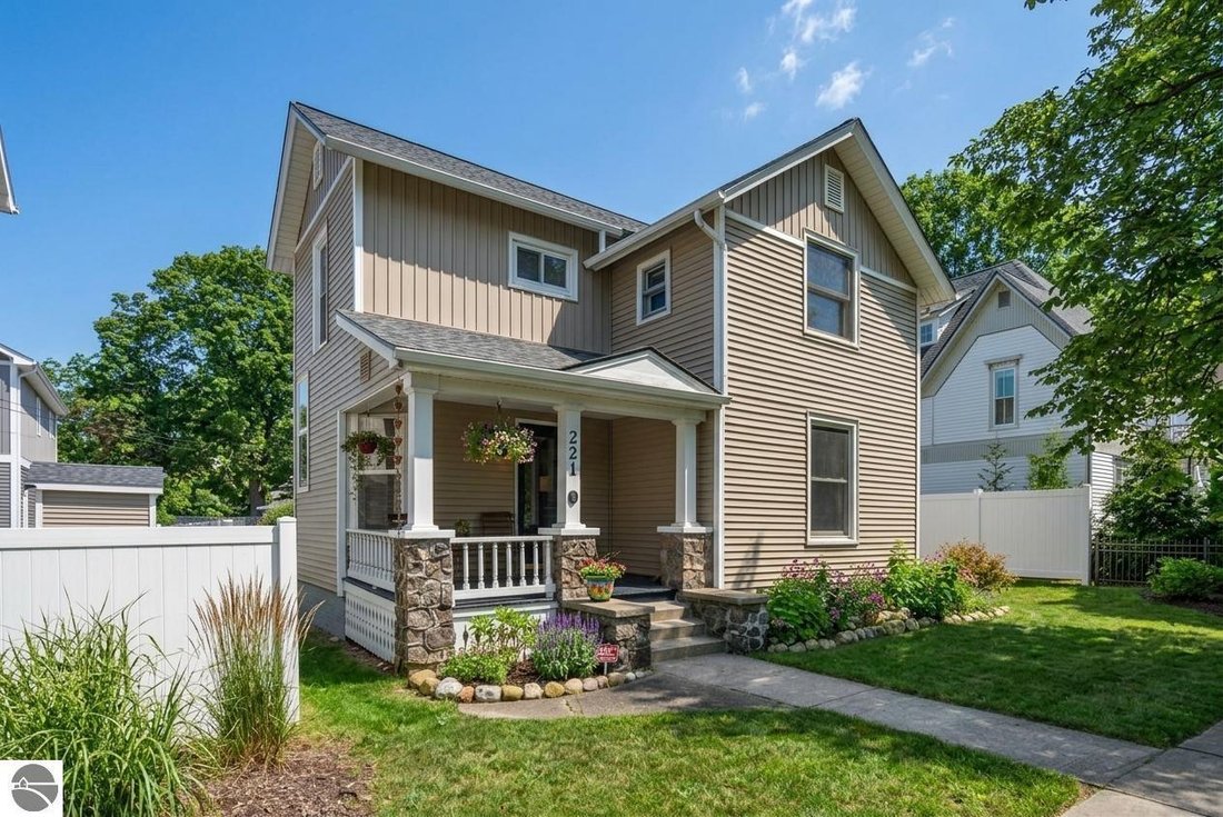 Maison à Traverse City, Michigan, États-Unis 1 - 19131739