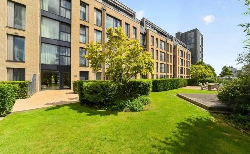 Penthouse in Walham Green, Hammersmith and Fulham, England 1
