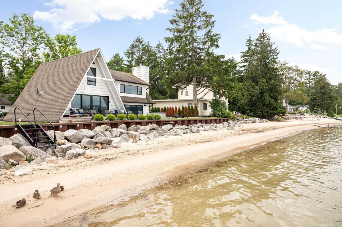 Casa a Suttons Bay, Michigan, Stati Uniti 1 - 19125403
