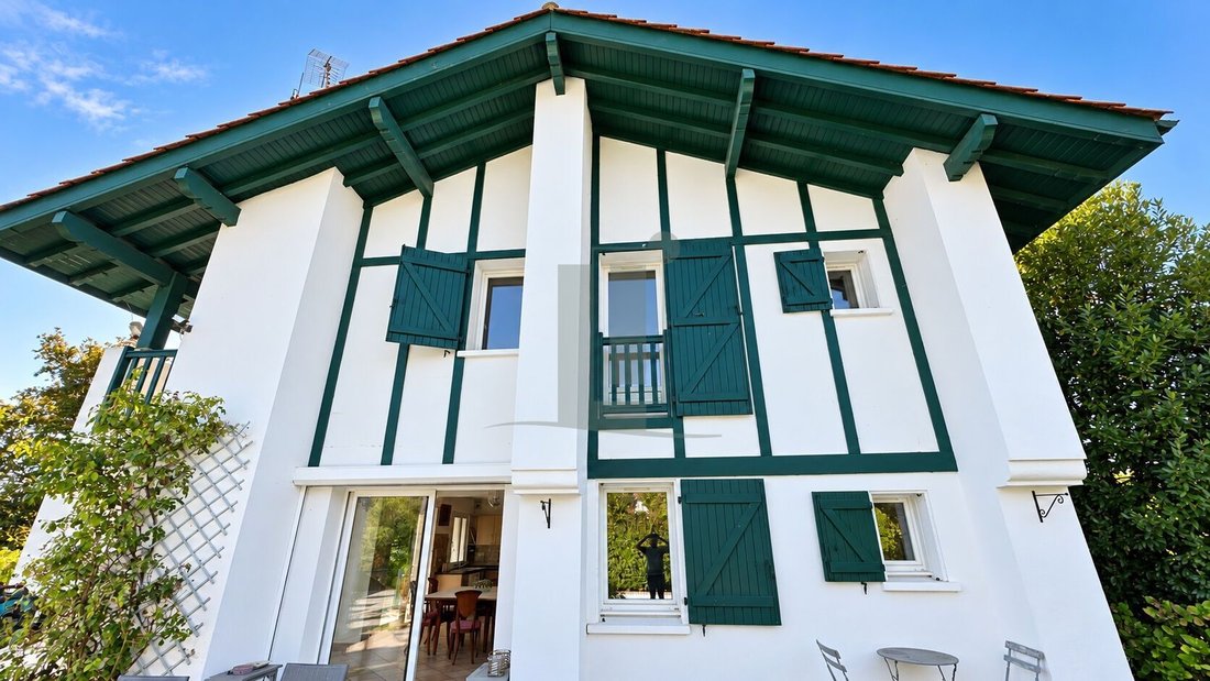 House in Bassussarry, Nouvelle-Aquitaine, France 2 - 19126332