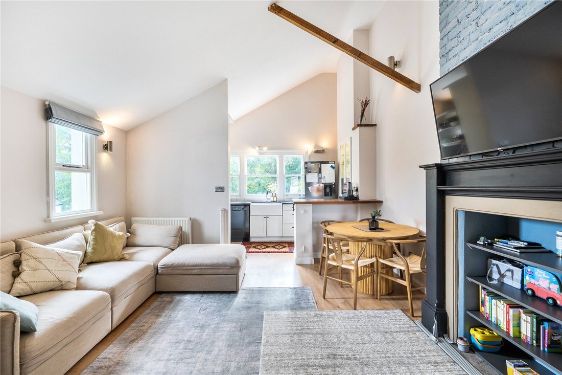 Apartment in Holly Village, Haringey, England 2 - 19124451