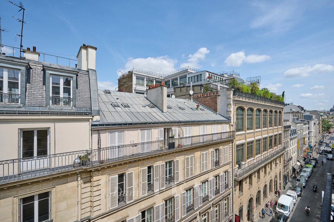 Apartment in Saint Philippe du Roule, Paris 8e Arrondissement, Paris 4 - 14764278