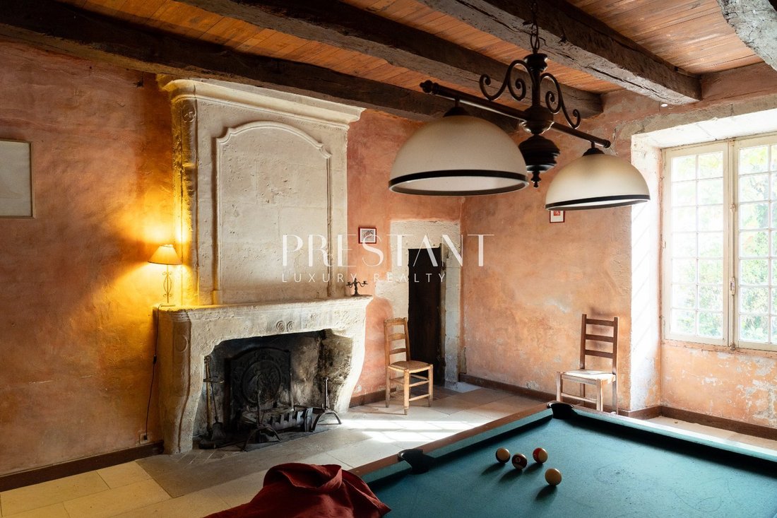 Estate in Villamblard, Nouvelle-Aquitaine, France 2 - 19126669