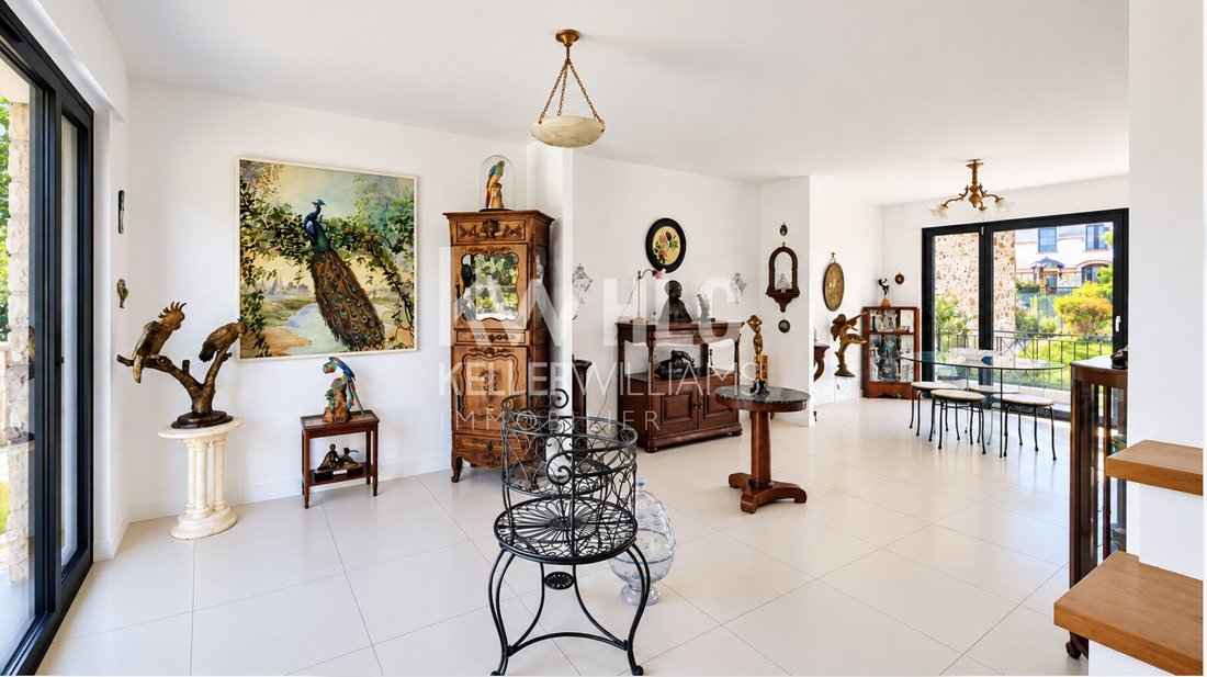 House in Centre Ville-Commerce, Enghien-les-Bains, France 2 - 19133399