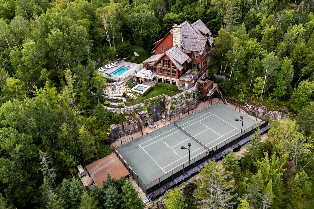 Casa a Mont-Tremblant, Québec, Canada 1 - 19126381