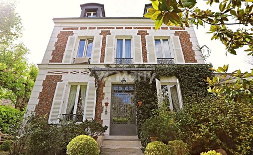 Maison à Le Parc, Saint-Maur-des-Fossés, France 1