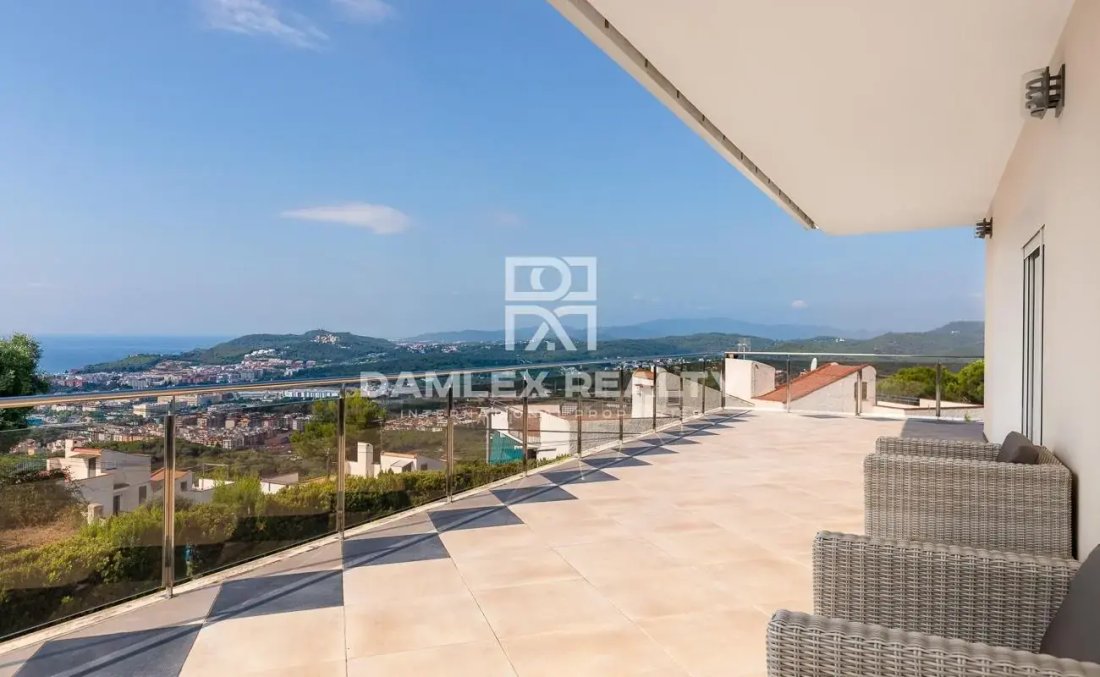 Haus in Lloret de Mar, Katalonien, Spanien 3 - 10731577