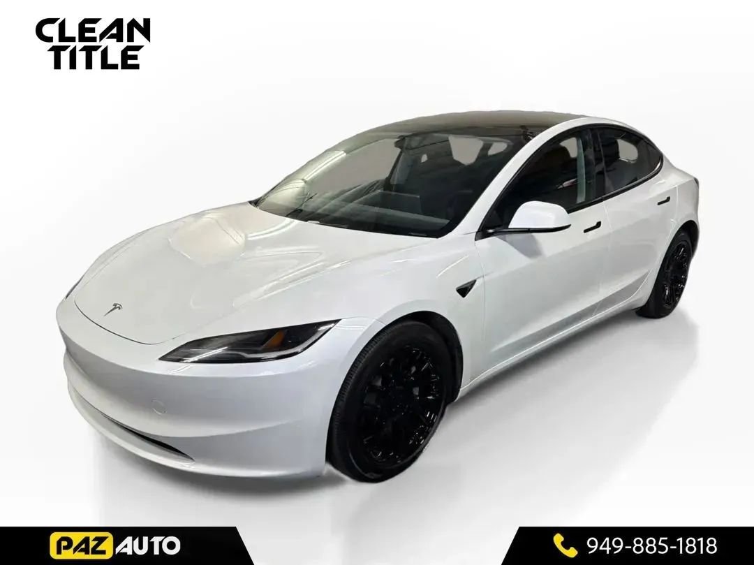 Sedan in Laguna Hills, CA, United States 1 - 19108336